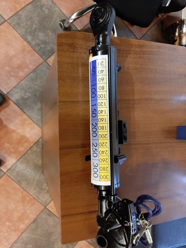 Hubmast hinten 1,8 / 2,4m 800kg - Image 7
