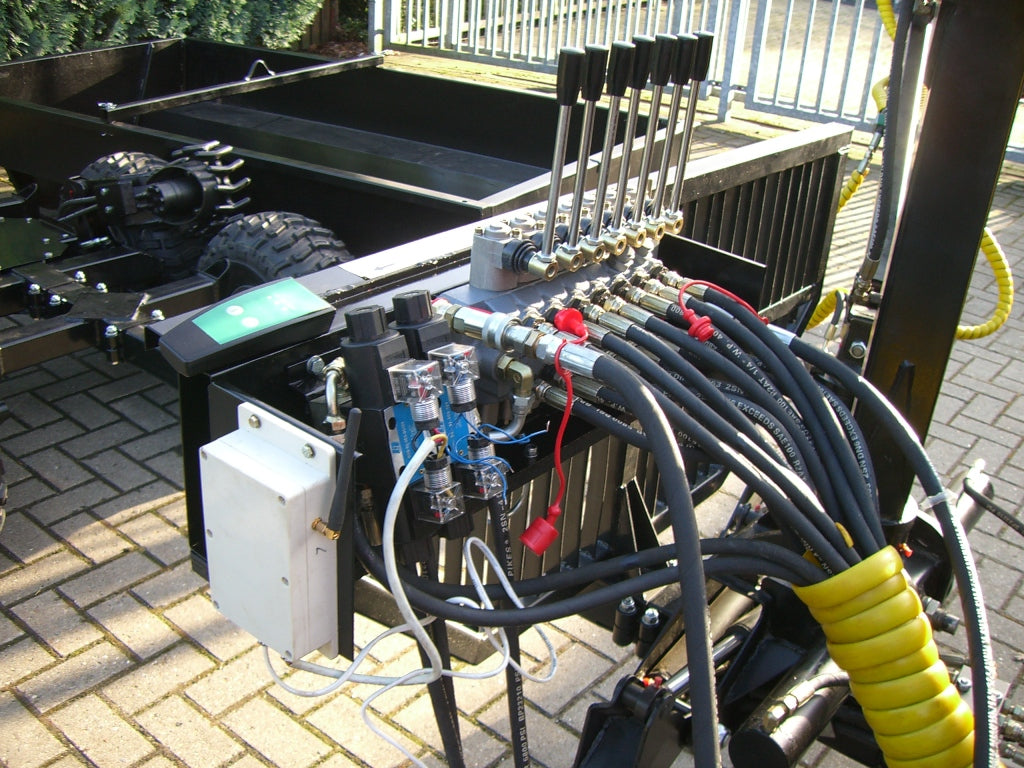 Hydraulikventileinheit für Holzrückewagen Jansen HRW-15 - Image 2