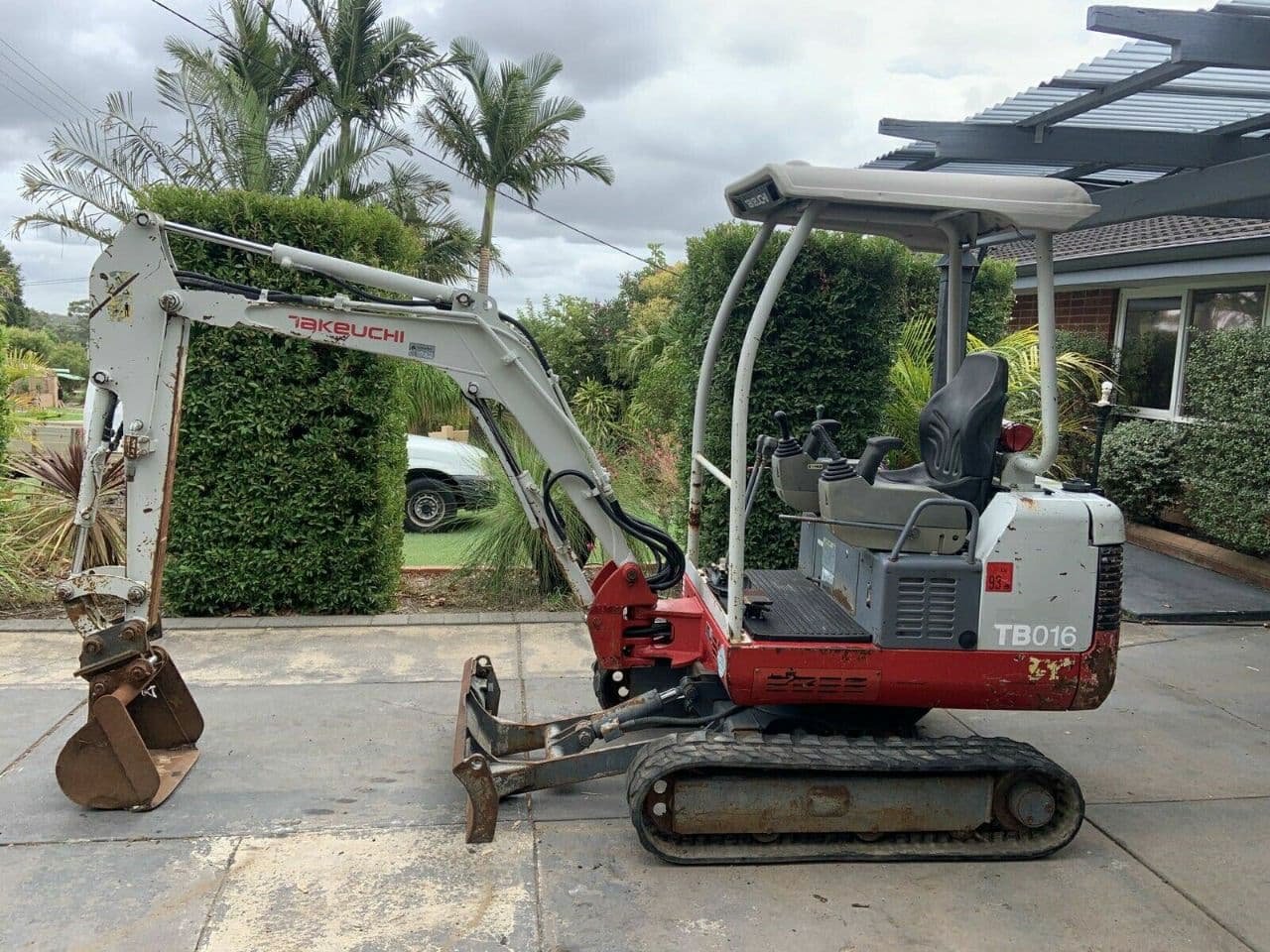 Minibagger Takeuchi TB016 mit Yanmar-Dieselmotor 2012 - Image 9