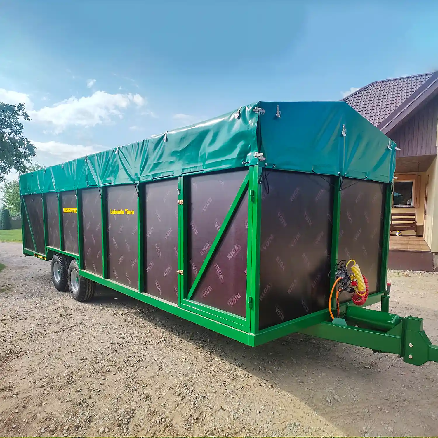 Tandem Viehanhänger 8m x 2,5m