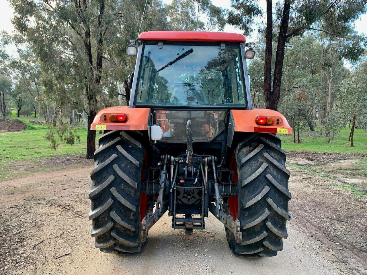 Traktor Kubota M105X - Image 6
