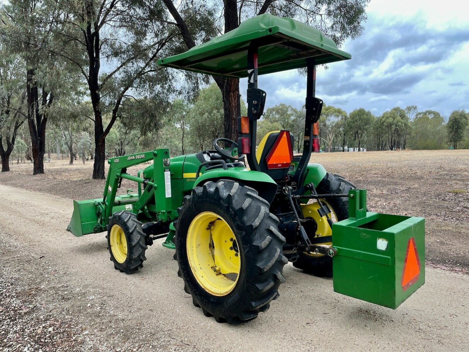 Traktor John Deere 4310 - Image 5