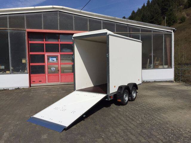 Kofferanhänger Böckmann KT 3015/27 M – mit Auffahrrampe