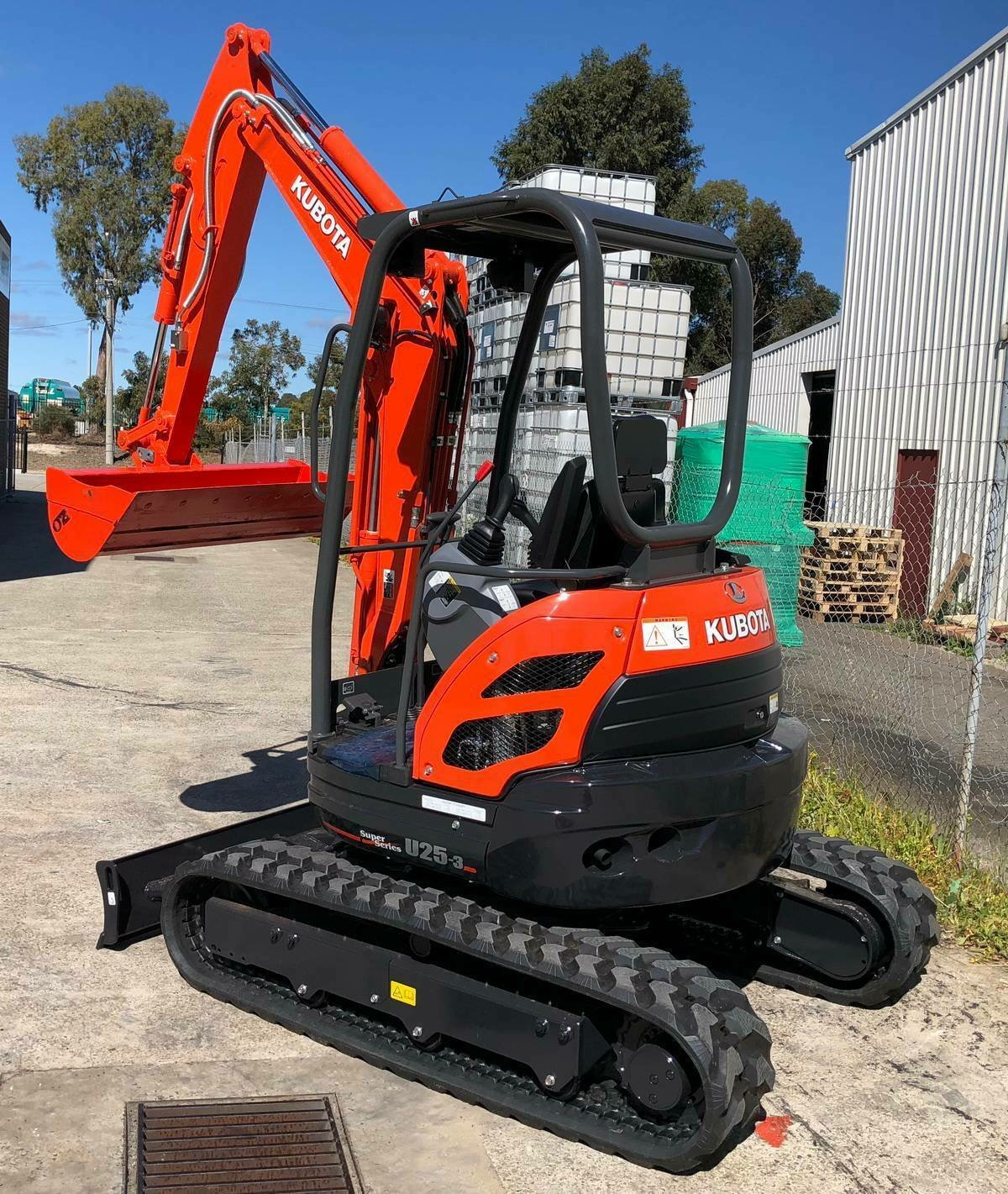 Kubota U25-3 3 Tonnen Minibagger - Image 9