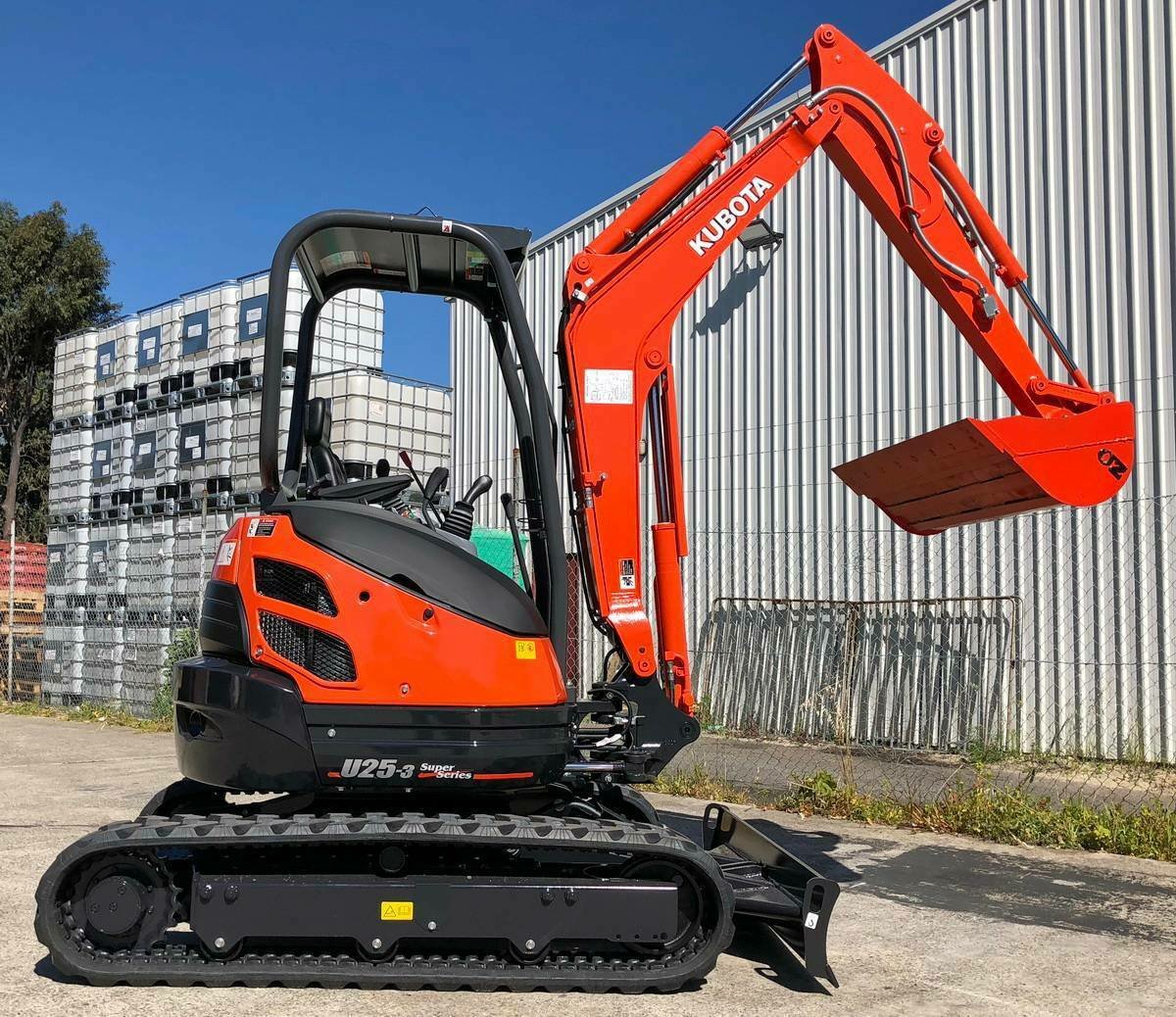 Kubota U25-3 3 Tonnen Minibagger - Image 15