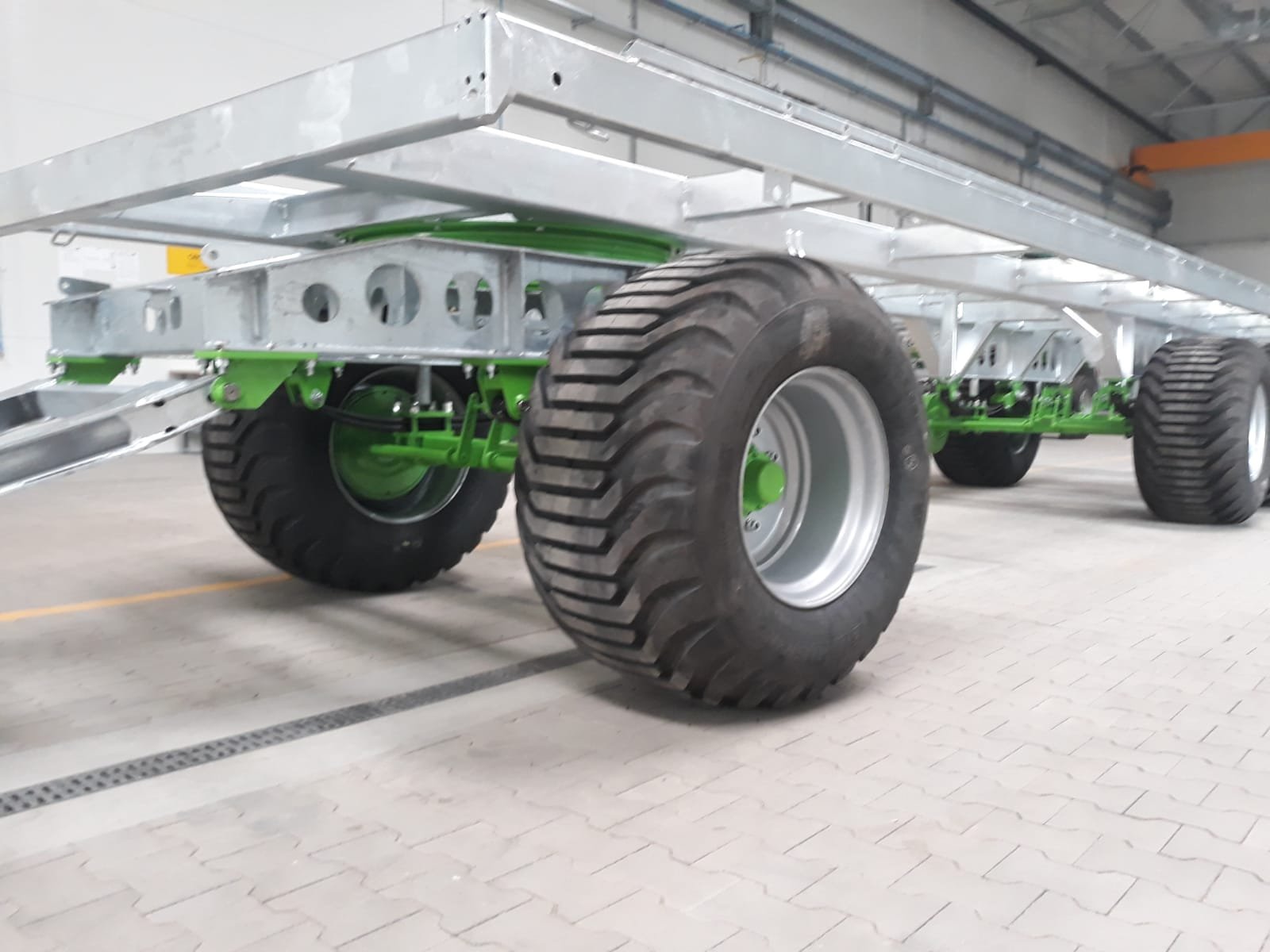Ballenwagen Raimund Dreiachser verzinkt (H = hoch) - Image 3