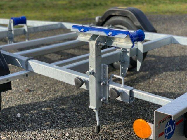 Bootstrailer TPV BA 750kg mit Gurtwinde – eine Marke von Böckmann - Image 10