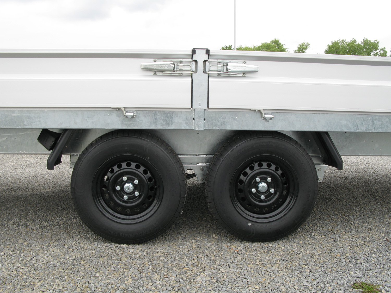 Hapert Azure H-2 – 3500 – 6050 x 2000 Parabelfederung – 100 km/h - Image 4