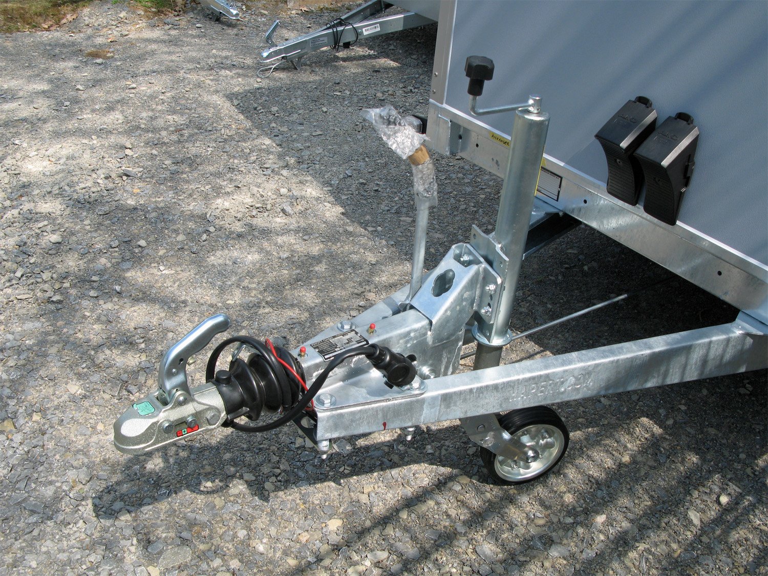 Hapert Sapphire L-2 – 2000 Rampe | Tieflader-Koffer | Rutschhemmender Boden - Image 8