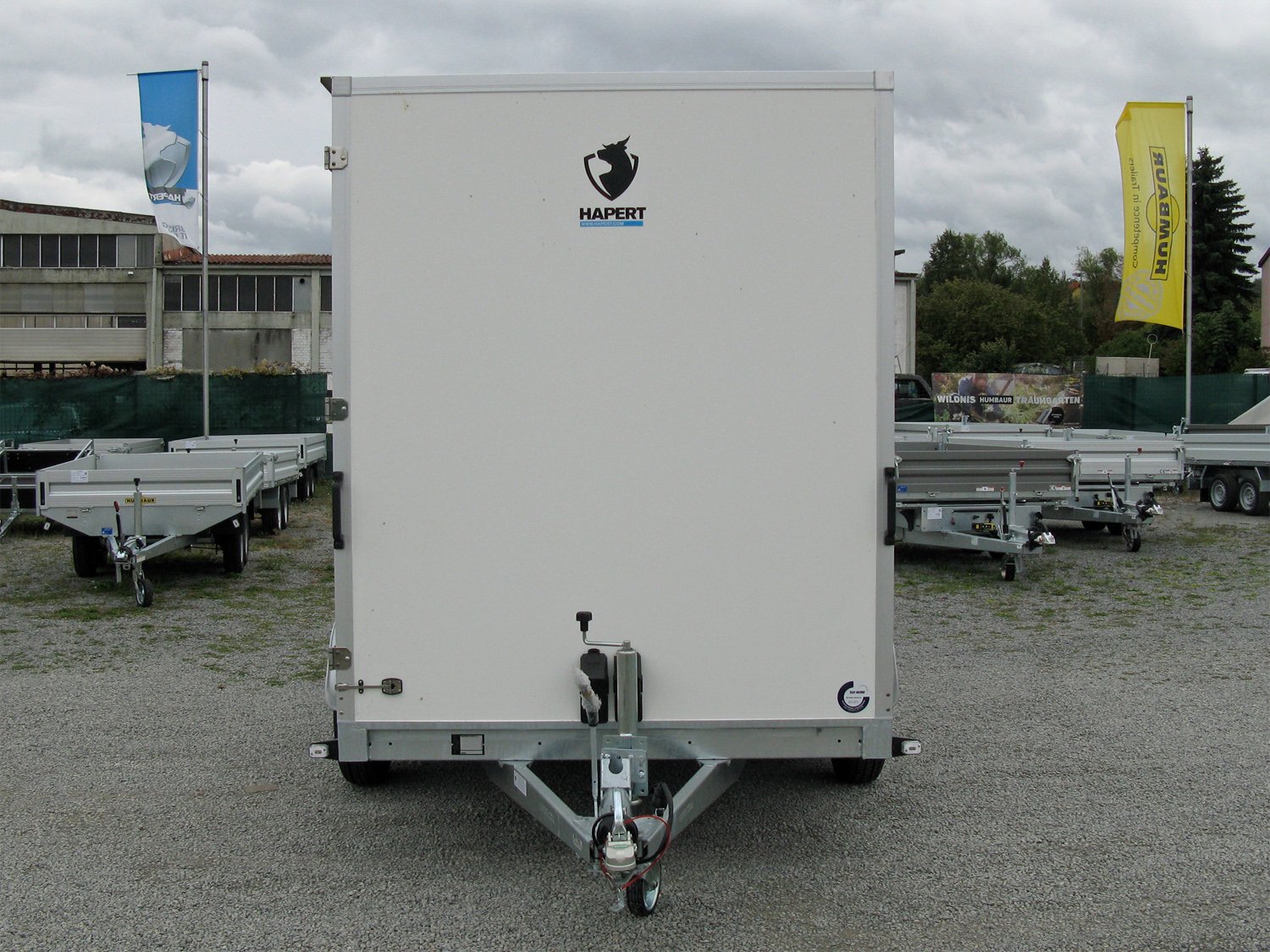 Hapert Sapphire L-2 – 2700 Türen hinten & Seitentüre | Tieflader-Koffer | Rutschhemmender Boden - Image 10