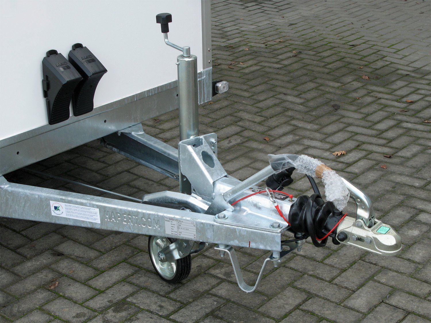 Hapert Sapphire L-2 – 2000 Tieflader-Kühlkoffer mit leistungsstarker Isolierung - Image 9