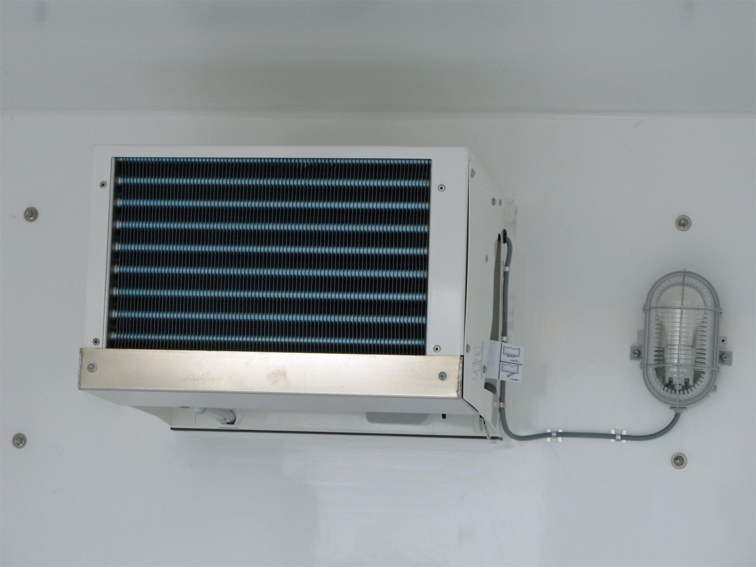 Hapert Sapphire L-2 – 2000 Tieflader-Kühlkoffer mit leistungsstarker Isolierung - Image 3