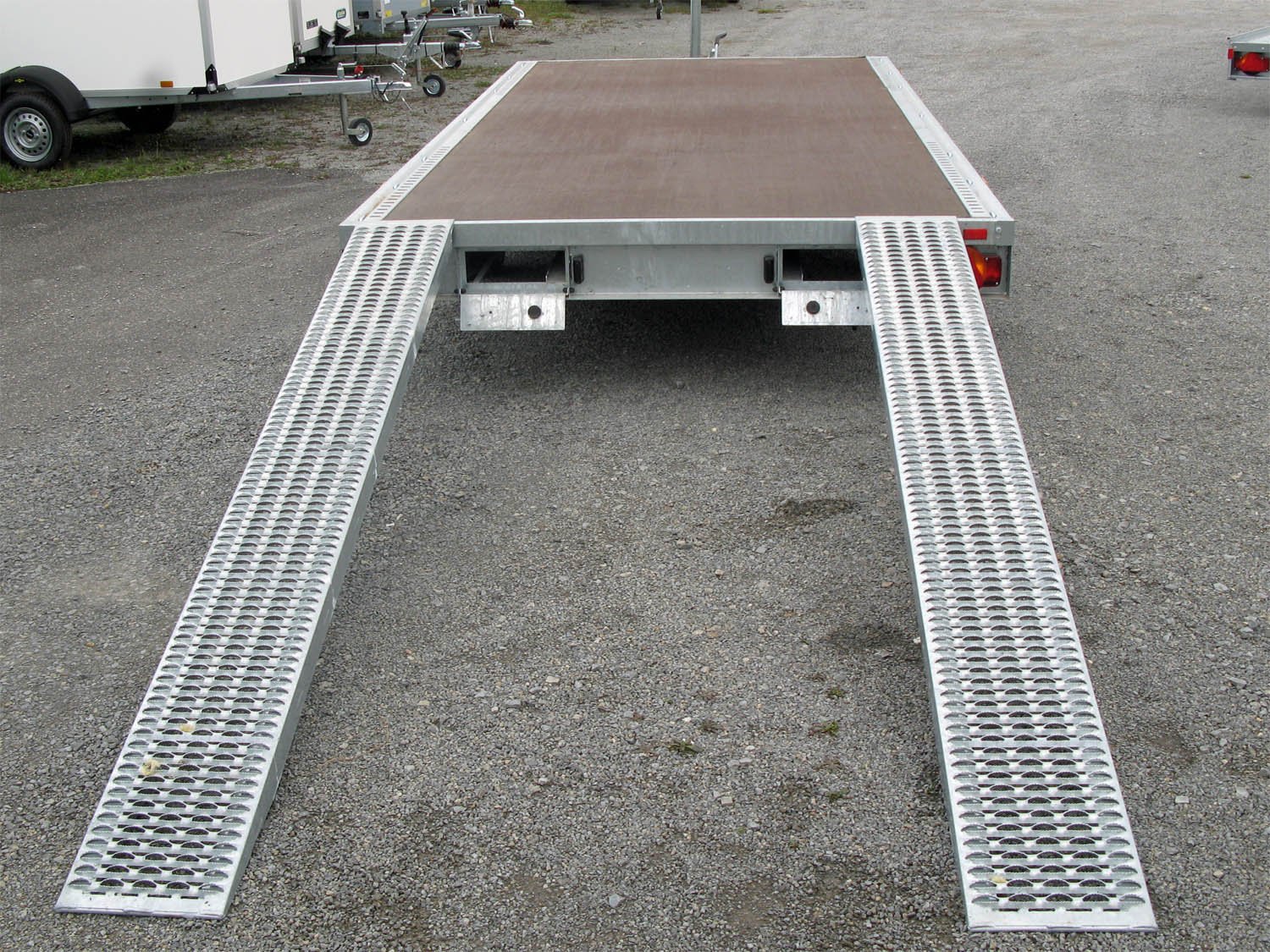 Humbaur Universal 3000 Seilwinde, Alu Bordwände 350 mm, Auffahrbohlen - Image 3