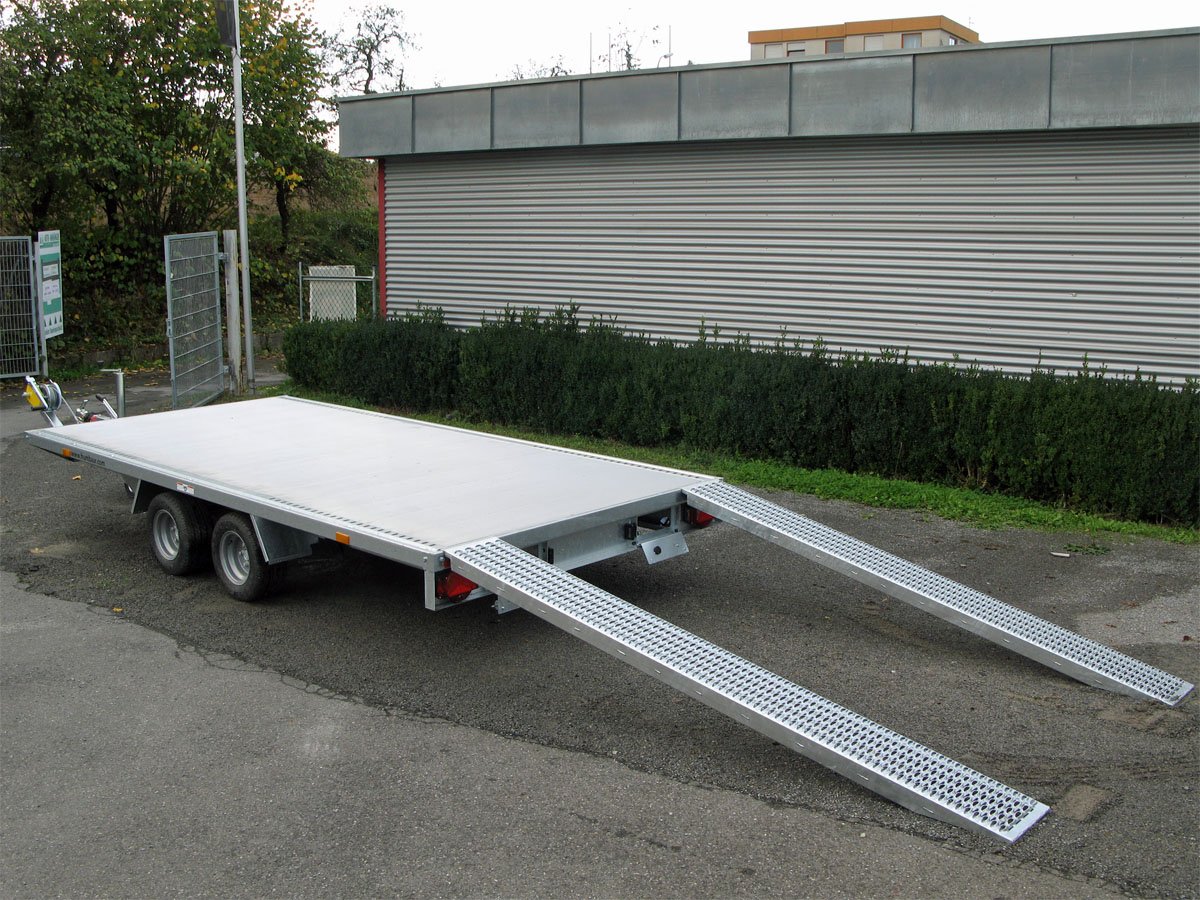 Humbaur Universal 3000 Seilwinde, Auffahrbohlen u Aluboden - Image 8