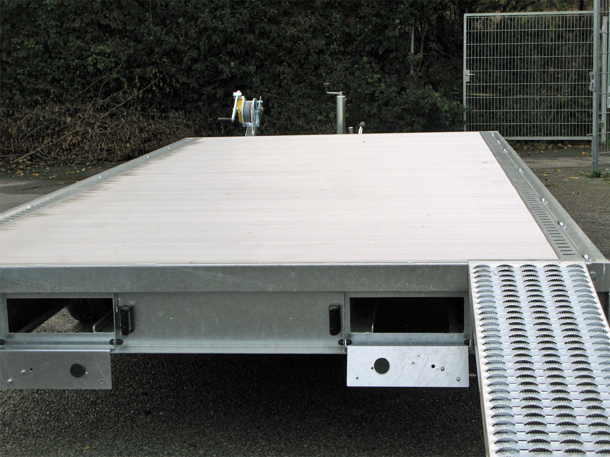 Humbaur Universal 3000 Seilwinde, Auffahrbohlen u Aluboden - Image 2