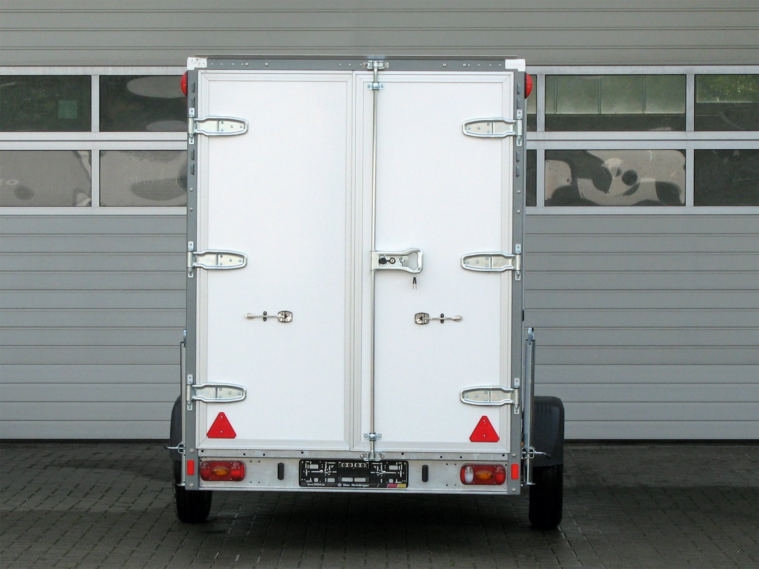 STEMA P-BOX STPK O2 15-30-15.1.P18.2 Flügeltüren | Tieflader | Sichere Straßenlage - Image 2