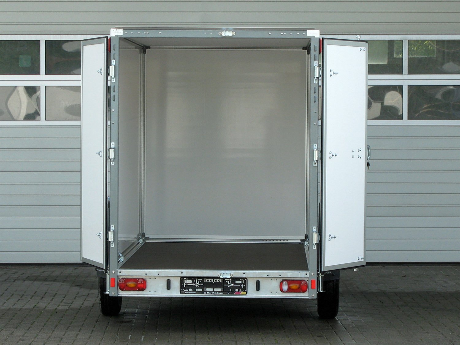 STEMA P-BOX STPK O2 15-30-15.1.P18.2 Flügeltüren | Tieflader | Sichere Straßenlage - Image 3