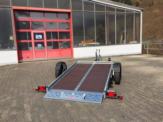 Motorradanhänger Stema WOM XT STS XT O2 13-25-15.1 Absenkanhänger – Ideal für 2 Motorräder!