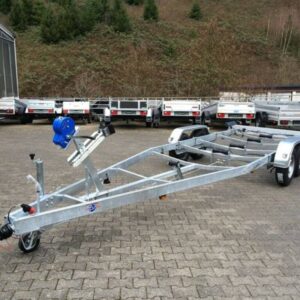 Bootstrailer TPV BA 2700kg mit Seilwinde – eine Marke von Böckmann
