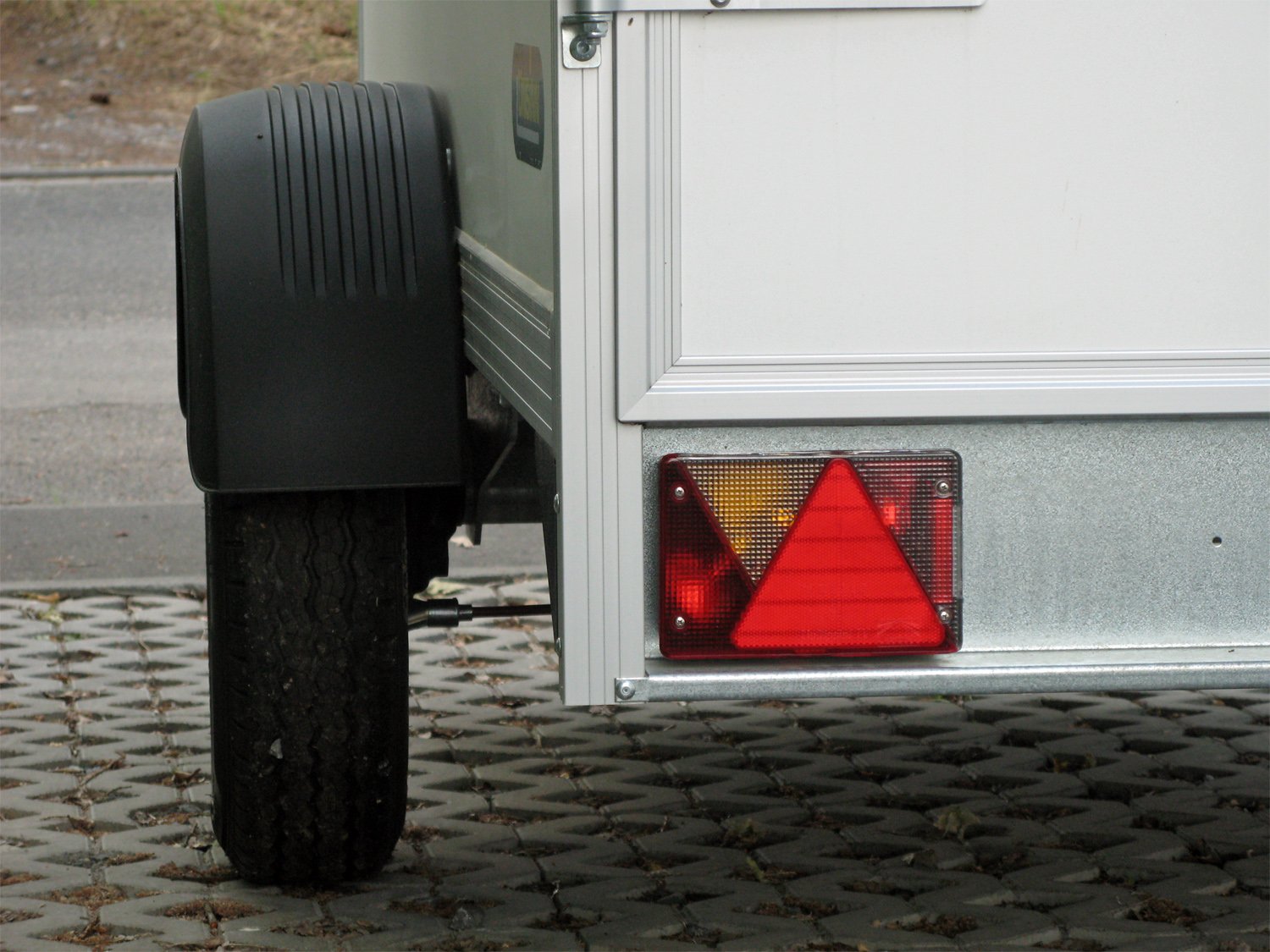 Unsinn WEB 40 K 251215-13-13 1-Achs | Gebremst | Plywood-GFK Oberfläche - Image 2
