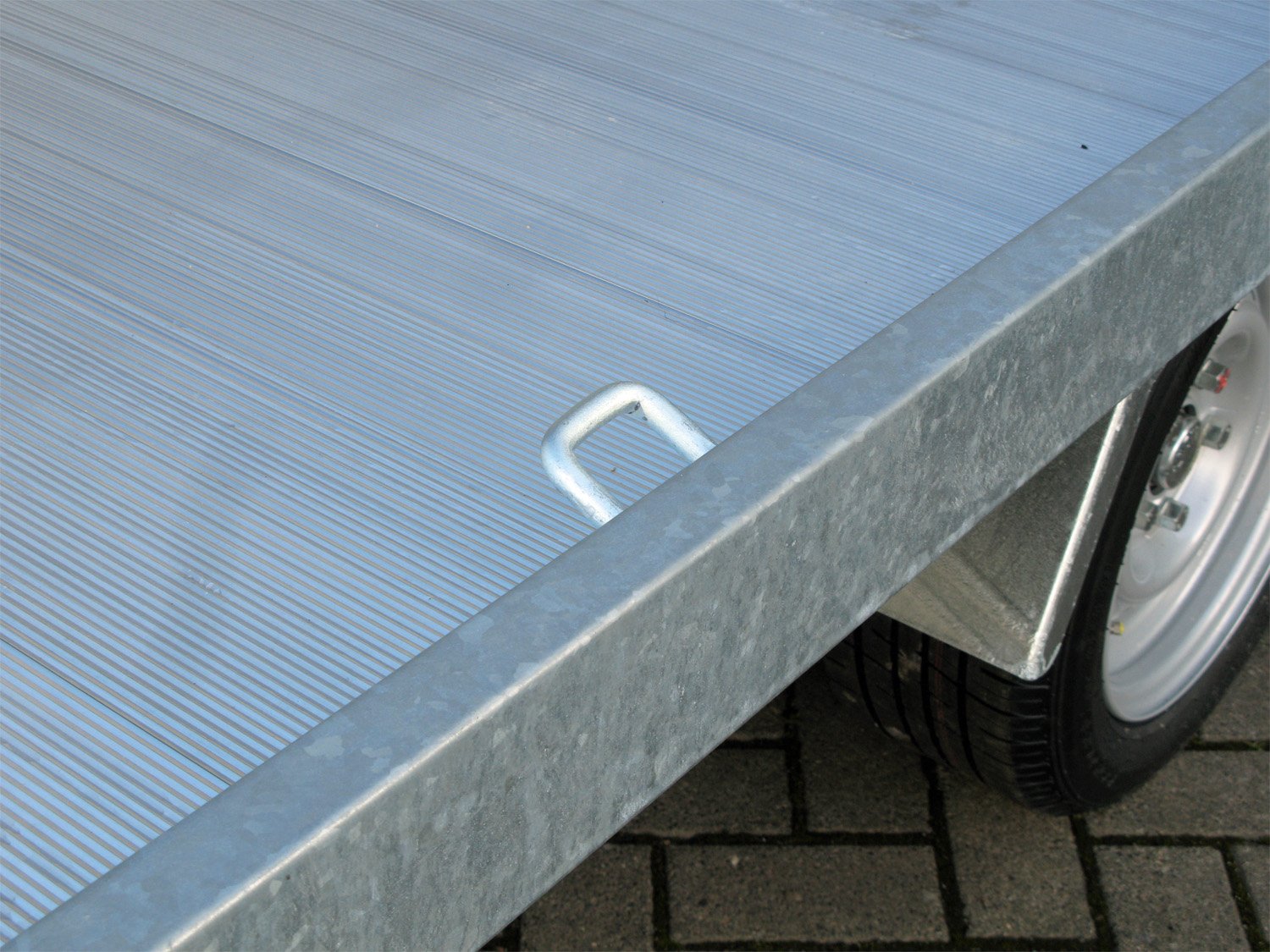 Variant 3021 L4 Parabelfahrwerk 100, Aluprofilboden, Rampe - Image 3