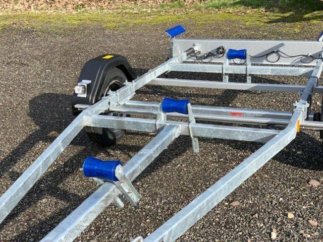 Bootstrailer TPV BA 750kg mit Gurtwinde – eine Marke von Böckmann - Image 8